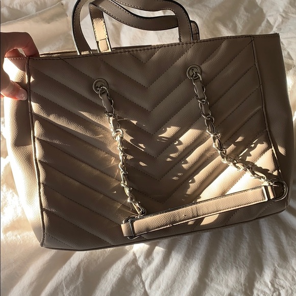 Purse - Picture 3 of 5